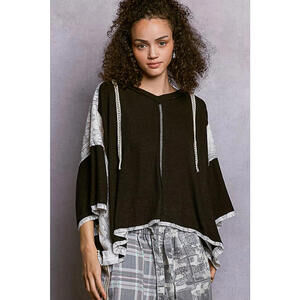 POL Short Sleeve Hoodie Top with Lace Detail